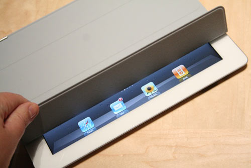 New iPad 2 Photos From Ars Technica 8