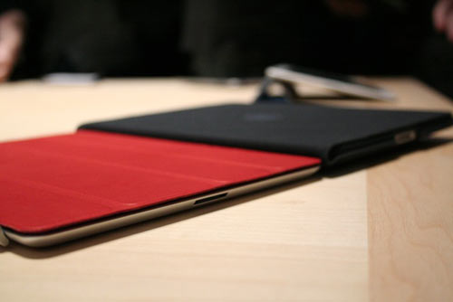 New iPad 2 Photos From Ars Technica 9